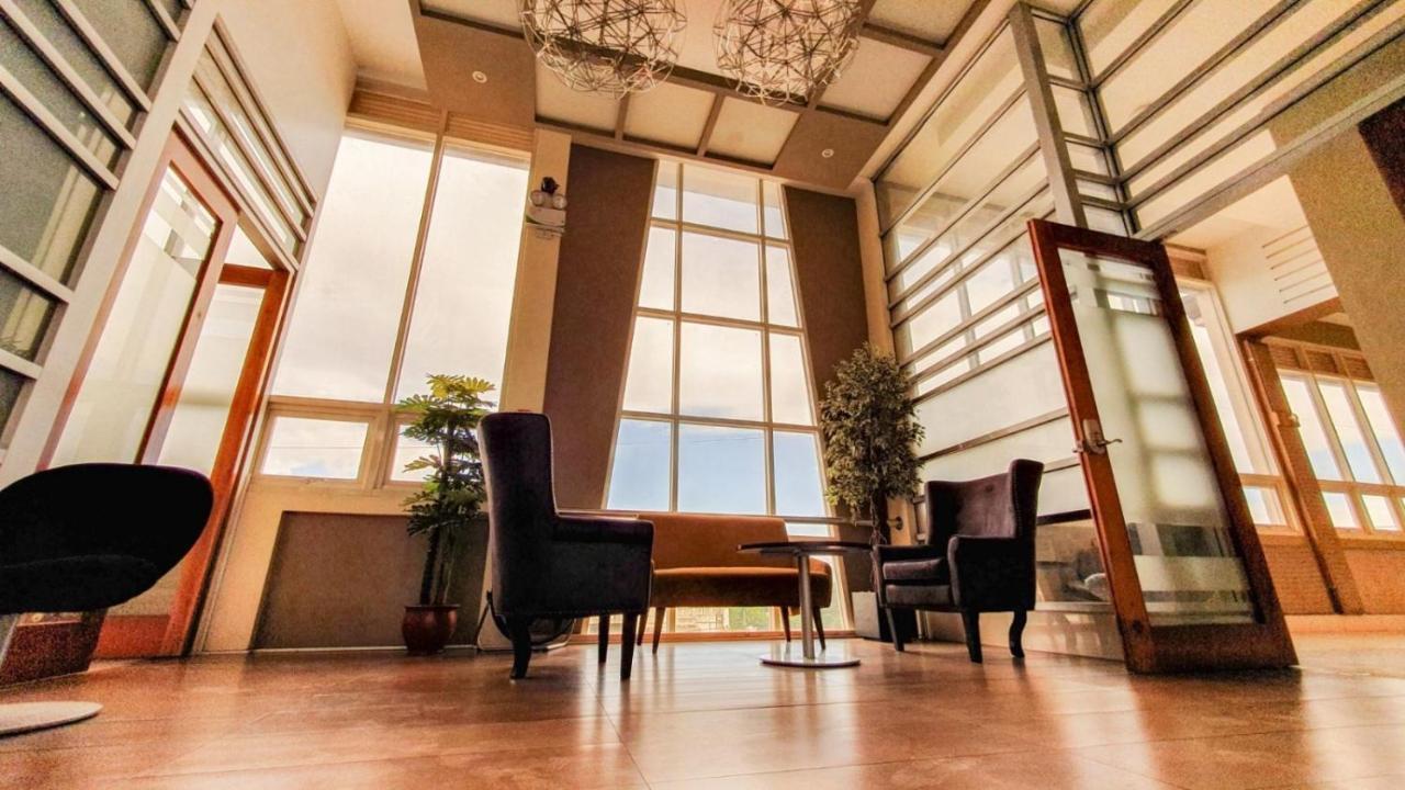The Citywalk Suites Apartment Antipolo Esterno foto